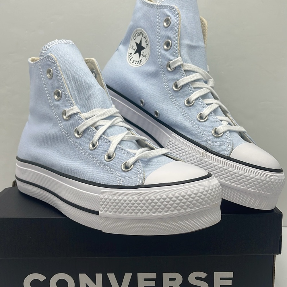 Converse WMNS Platform Sneakers A10644F
CTAS LIFT. HI BLUE SUPERMOON/NATURAL IVR - Picture 4 of 16